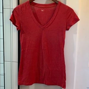 GAP v neck short sleeve tee